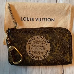 💛🤎Luis Vuitton edition limited monogram canvas cómplice trunks & bag cles key